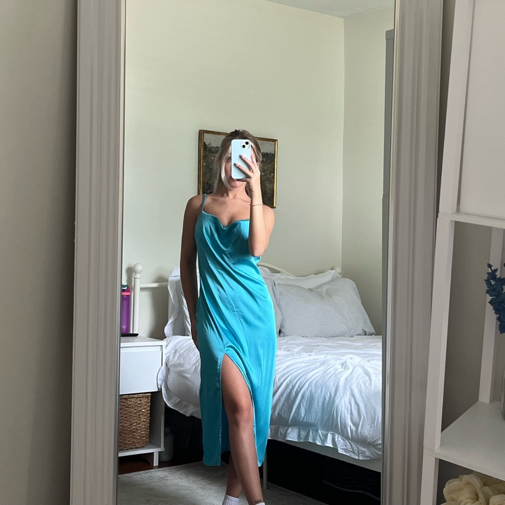 New with tags forever 21 satin dress